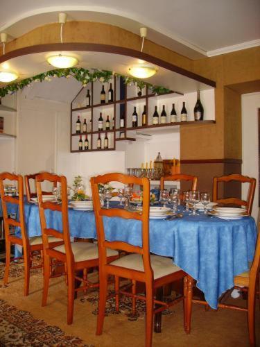 Hotel Restaurant Du Tourisme Latronquière Exteriör bild